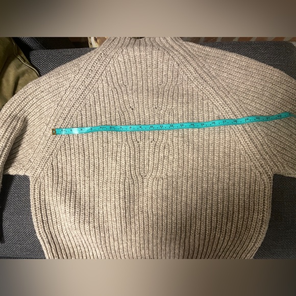 no. 63 Babaa sweater - Picture 9 of 9